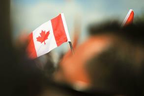 Canada to Accept 305,000 New Permanent Residents in 2016 